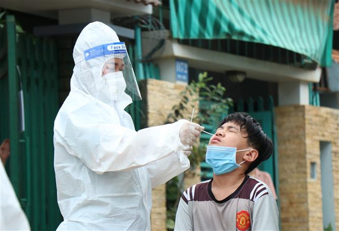 Phát hiện ba học sinh tại Đắk Lắk dương tính với virus SARS-CoV-2 ảnh 1