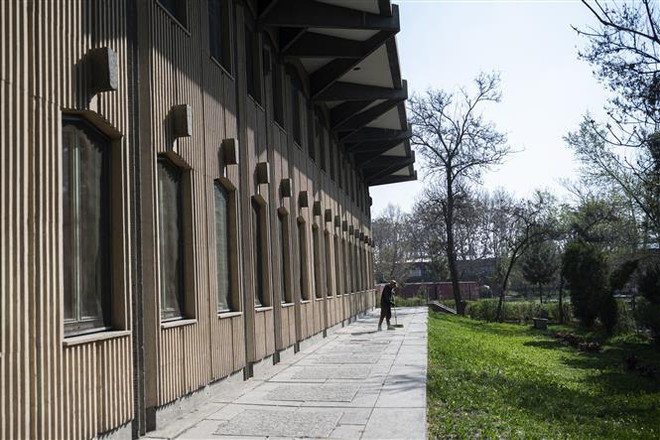 Mùa khai giảng năm học mới vắng học sinh tại Afghanistan ảnh 1