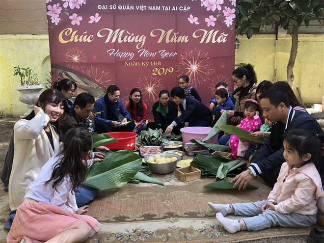 Đậm đà tình người và hương vị Tết quê nhà trên đất châu Phi ảnh 2