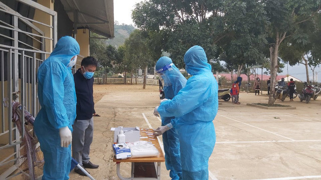 Lơ là chống dịch, một giám đốc trung tâm văn hóa huyện bị đình chỉ ảnh 1