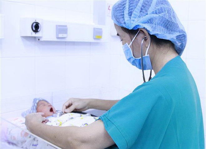 Kỳ tích sản phụ bị tim bẩm sinh phức tạp từ nhỏ sinh con thành công ảnh 1