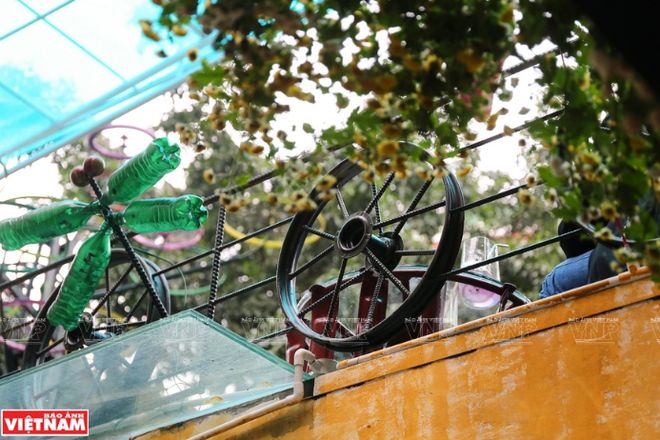 Quán càphê làm bằng vật liệu tái chế trong phố cổ Hà Nội ảnh 6