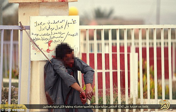 Phiến quân IS ném người đàn ông đồng tính từ nóc nhà xuống đất ảnh 5
