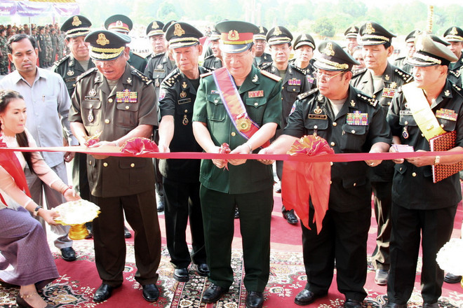Bộ Quốc phòng Việt Nam hỗ trợ Campuchia xây trường quân sự ảnh 1