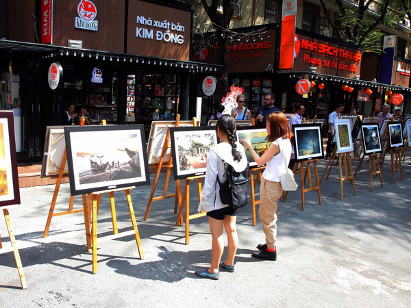 Triển lãm ảnh về quá trình phát triển, hội nhập của TP. HCM ảnh 1