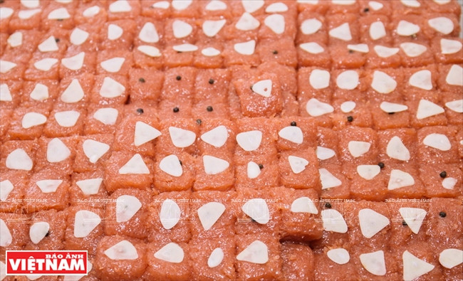 Thưởng thức vị chua dịu ngọt, ăn mãi không chán của nem Thủ Đức ảnh 8