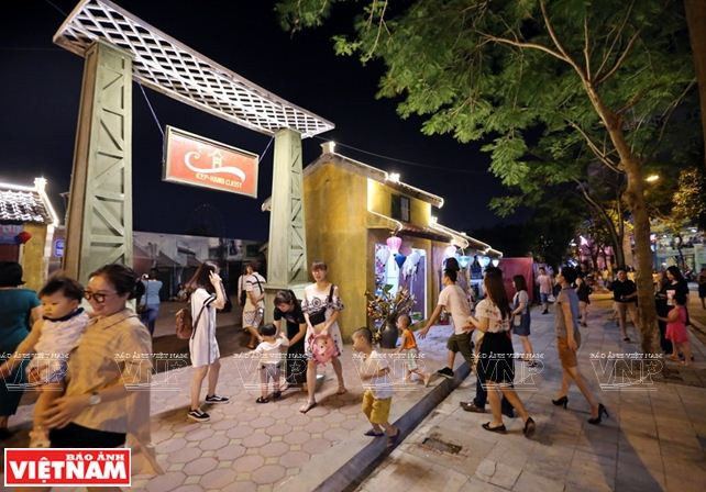 Phố đi bộ Trịnh Công Sơn - sức hút của văn hóa lãng mạn ảnh 4