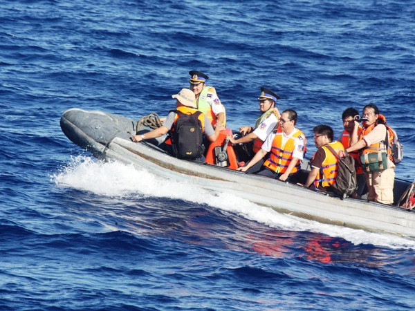 Chuyện chưa kể về những nhà báo tác nghiệp ở Hoàng Sa ảnh 1