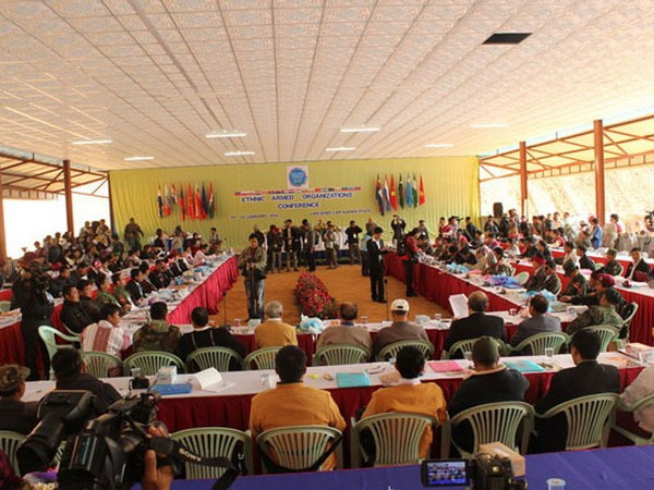 Chính phủ Myanmar và các nhóm vũ trang nối lại đàm phán ảnh 1