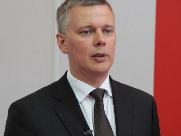 Ba Lan sẵn sàng bán vũ khí cho Ukraine nếu được yêu cầu ảnh 1