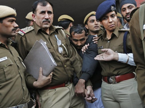 New Delhi cấm dịch vụ taxi Uber sau vụ cưỡng bức hành khách ảnh 1