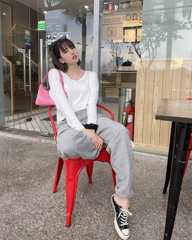 Street style khoe dáng nuột nà và ăn gian tuổi của mỹ nhân Việt ảnh 15