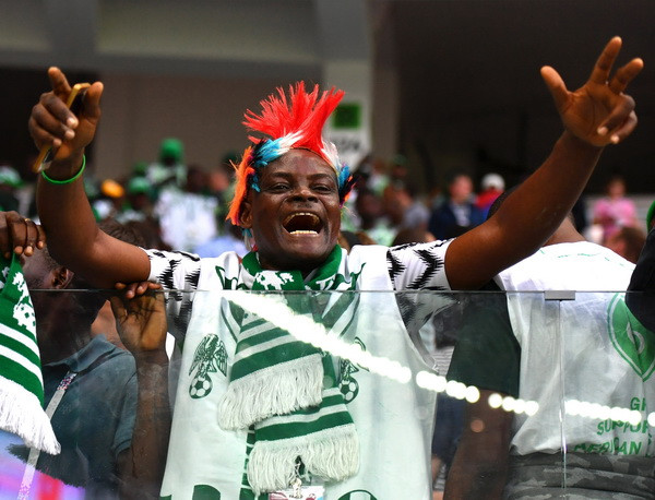 World Cup: 17 người lợi dụng thẻ Fan ID tìm cách nhập cảnh vào Ba Lan ảnh 1