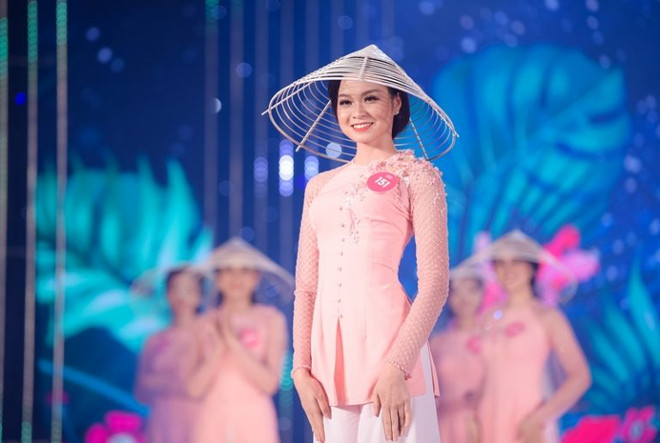 Cảm hứng ngọt ngào sau chiếc áo bà ba của thí sinh Hoa hậu Việt Nam ảnh 4