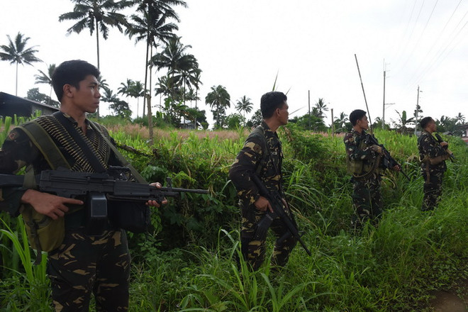 Nhầm là phiến quân, binh lính Philippines vô tình sát hại 6 cảnh sát ảnh 1