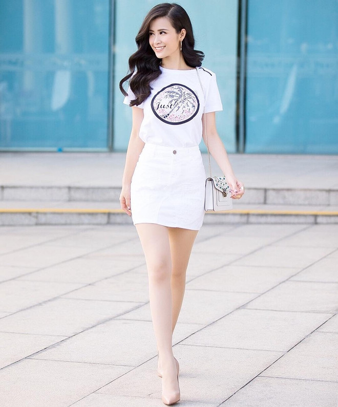 Tăng Thanh Hà đọ sắc với Phạm Hương khoe dáng nuột nà sau sinh ảnh 11