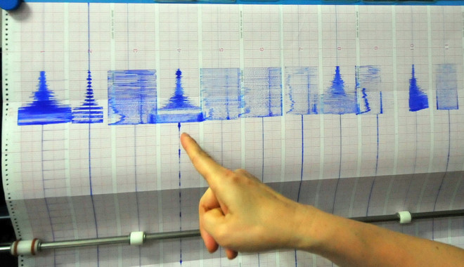 Sử dụng thiết bị bay không người lái cảnh báo sớm địa chấn ảnh 1