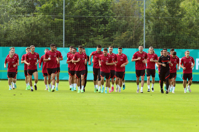 Đội tuyển Thổ Nhĩ Kỳ quyết tâm có điểm trong trận khai mạc với Italy ảnh 1