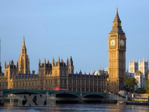 Anh điều tra thông tin về một vụ nổ xảy ra ở thủ đô London ảnh 1