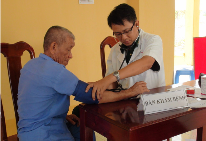 Thành phố Hà Nội huy động hơn 52 tỷ đồng ủng hộ người nghèo ảnh 1