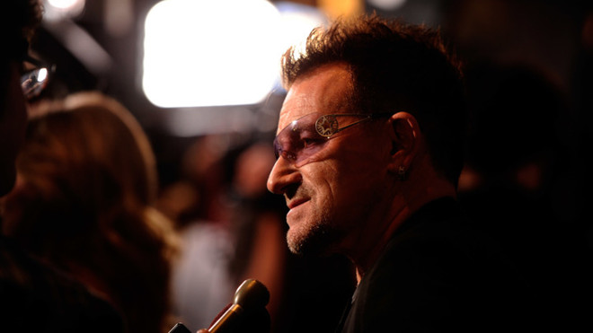 Bono xin lỗi vì "ép" người dùng tải album mới của U2 trên iTunes ảnh 1