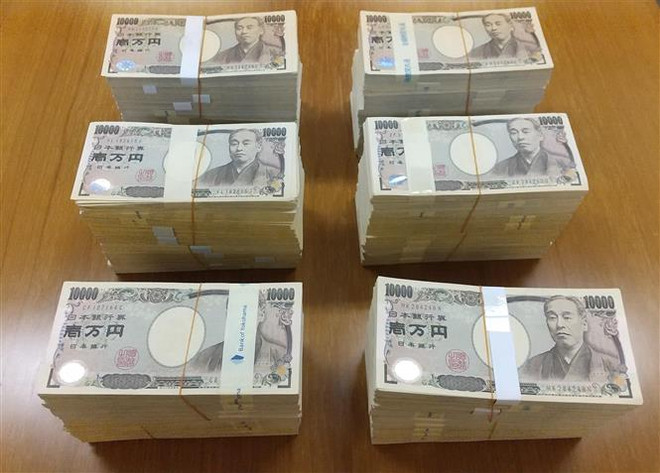 Đồng yen Nhật Bản. (Ảnh: AFP/TTXVN) Tỷ giá đồng USD so với đồng yen tăng lên mức cao nhất trong 24 năm ảnh 1