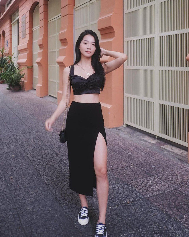 Chiêm ngưỡng loạt street style "cool" hết mức của dàn mỹ nhân Việt ảnh 27