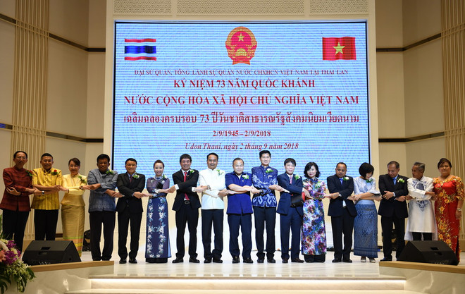 Không khí đầm ấm, tươi vui dịp kỷ niệm Quốc khánh tại Thái Lan và Đức ảnh 1