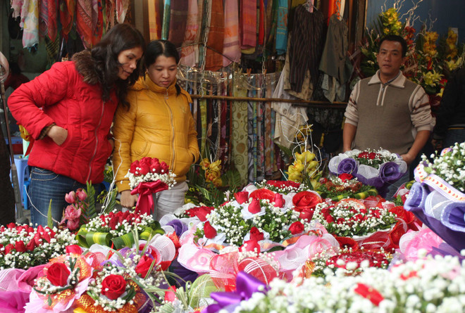 Không khí lạnh tràn về Đông Bắc Bộ trong ngày "Lễ tình nhân" ảnh 1