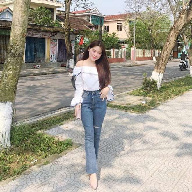 Phong cách street style đẹp mê mẩn của quý cô thời trang ngày nắng ảnh 12