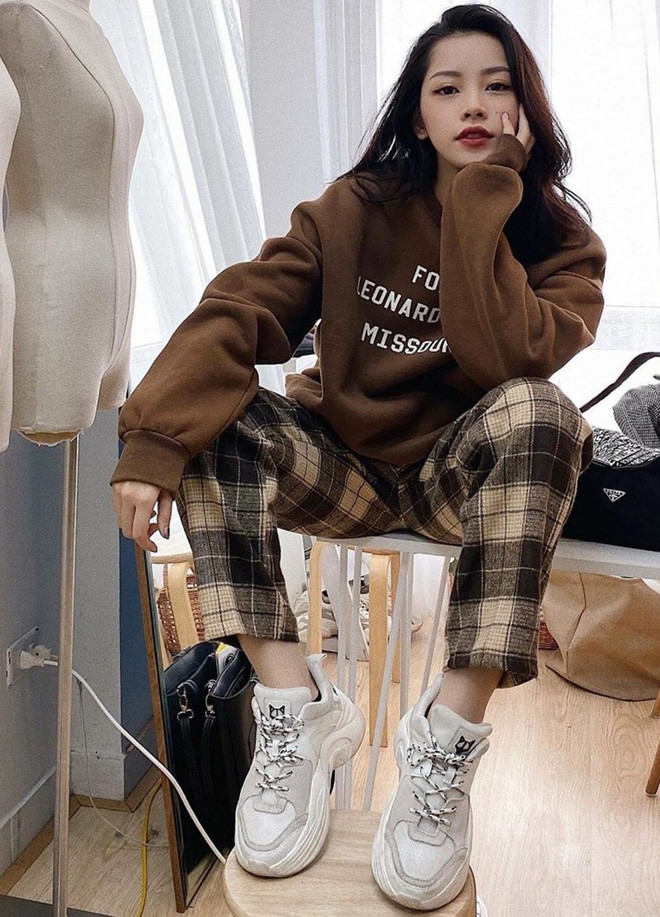 Street style ngập tràn sắc màu rực rỡ của dàn mỹ nhân Việt ảnh 7