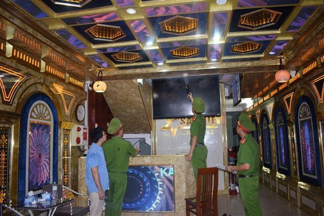 TP. HCM sẽ đình chỉ vũ trường, quán karaoke không an toàn phòng cháy ảnh 1