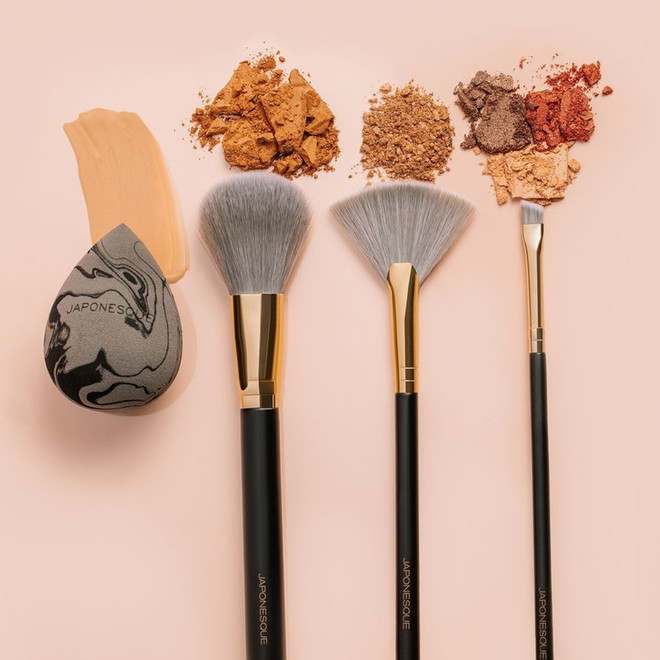 5 món bảo bối giúp bạn vệ sinh cọ trang điểm nhanh và nhàn hơn ảnh 6