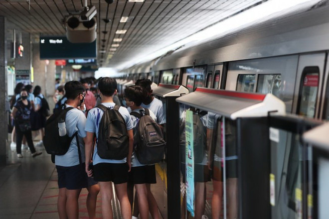 Singapore phê chuẩn dùng vaccine Pfizer/BioNTech cho trẻ 12-15 tuổi ảnh 1