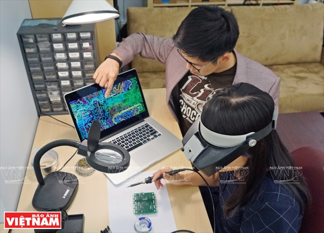 Giáo sư Việt 8X Vũ Ngọc Tâm và 10 bằng sáng chế Mỹ ảnh 10