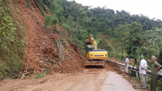 Sạt lở nghiêm trọng trên tuyến Quốc Lộ 3B đoạn qua Bắc Kạn ảnh 1