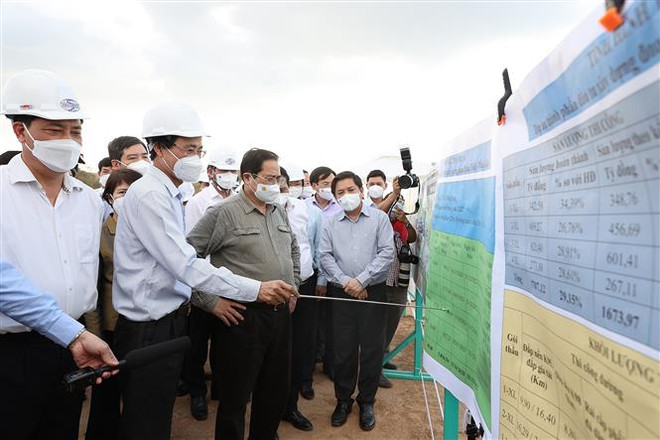 Yếu tố nào để hoàn thành thêm 2.000km đường cao tốc đến 2025? ảnh 1