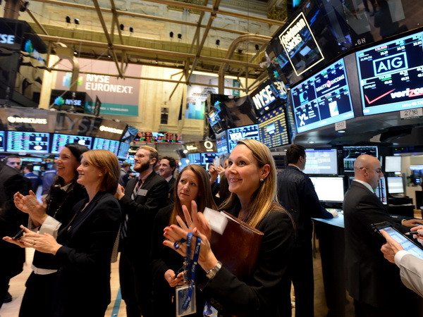 Một tuần giao dịch đa sắc của thị trường chứng khoán Mỹ ảnh 1