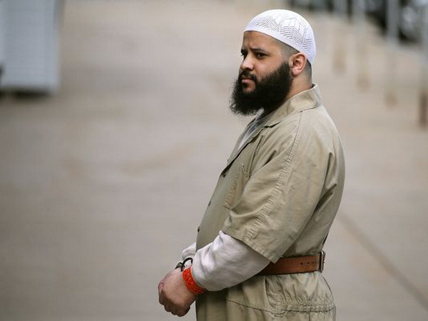 Lãnh án hơn 22 năm tù giam vì tham gia tuyển chiến binh cho IS ảnh 1