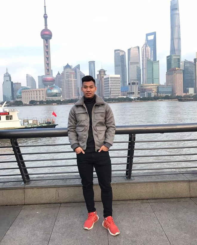 Mê mẩn với phong cách thời trang của những người hùng U23 Việt Nam ảnh 16