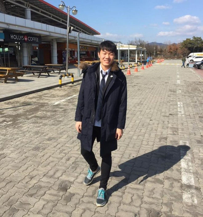 Mê mẩn với phong cách thời trang của những người hùng U23 Việt Nam ảnh 8