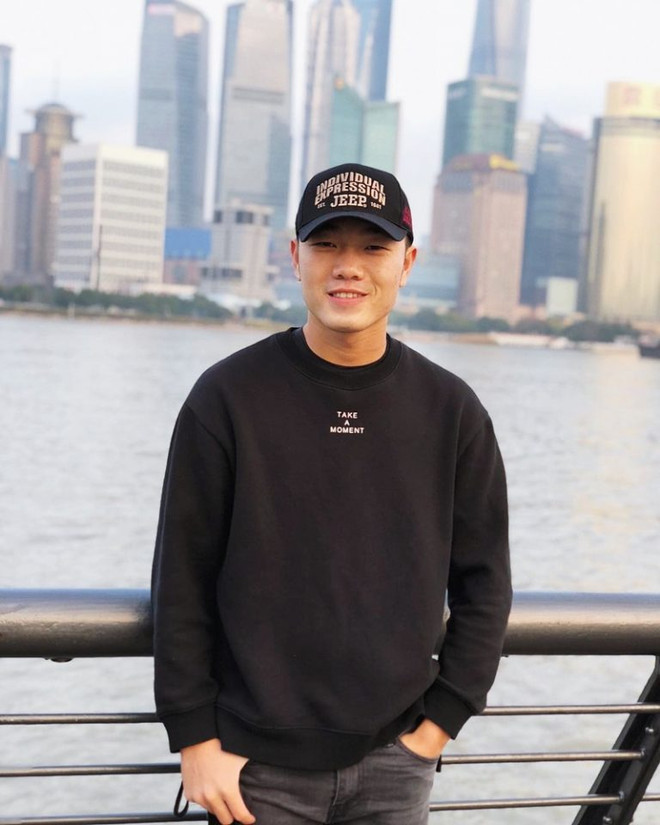 Mê mẩn với phong cách thời trang của những người hùng U23 Việt Nam ảnh 7