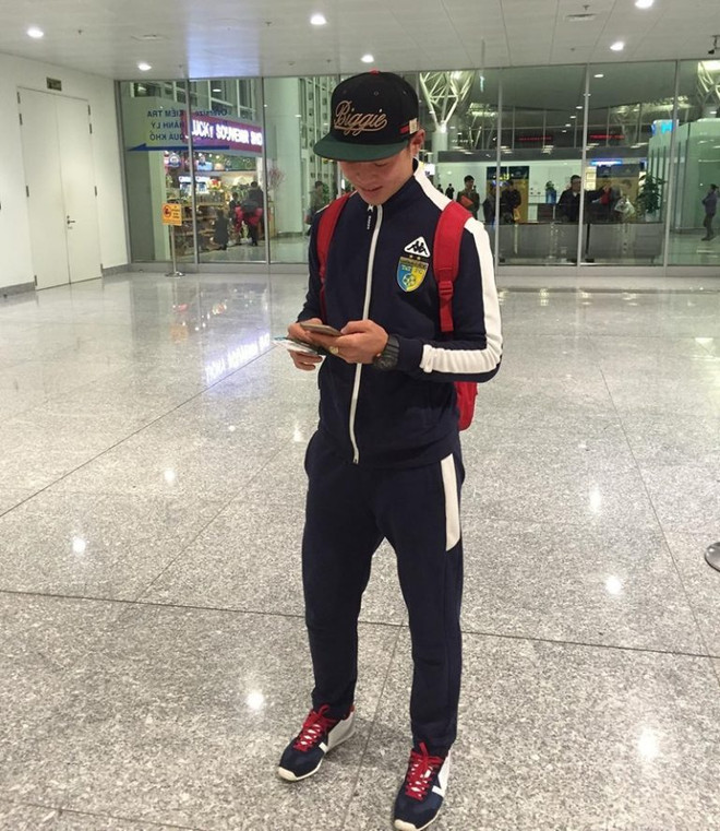 Mê mẩn với phong cách thời trang của những người hùng U23 Việt Nam ảnh 20