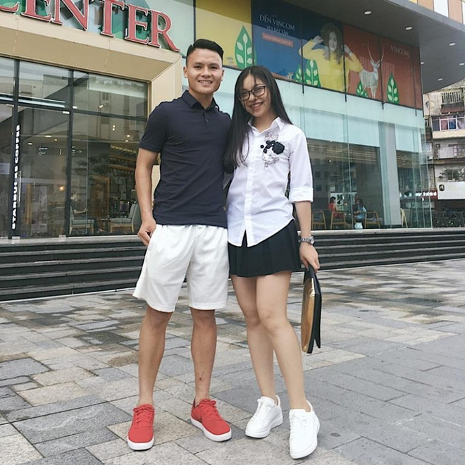 Mê mẩn với phong cách thời trang của những người hùng U23 Việt Nam ảnh 22