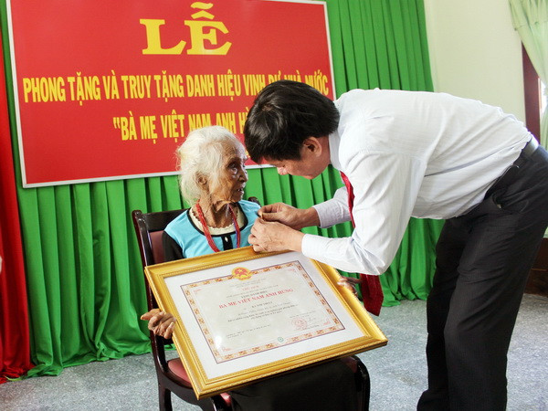 Tỉnh Bình Định có thêm gần 700 Bà mẹ Việt Nam anh hùng ảnh 1