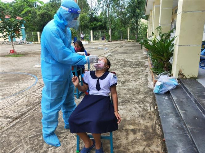 Hai trường học ở TP.HCM được tổ chức dạy trực tiếp từ ngày 20/10 ảnh 1