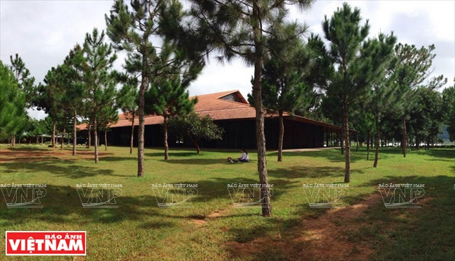 Nhịp điệu kiến trúc nhà thờ Ka Đơn của đồng bào dân tộc Churu ảnh 1