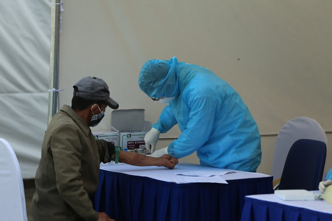 Sau hai tuần giãn cách xã hội: Biện pháp cứng rắn cần thiết ảnh 7