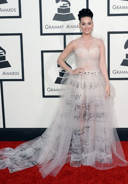 Thời trang của ngôi sao trên thảm đỏ: Đa dạng hay rắc rối ảnh 4