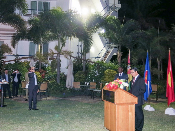 Kỷ niệm ngày Quốc khánh tại Indonesia, Mozambique và Angola ảnh 1